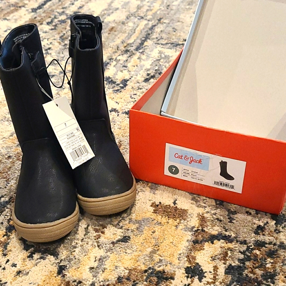 Cat and Jack black Orabel boots